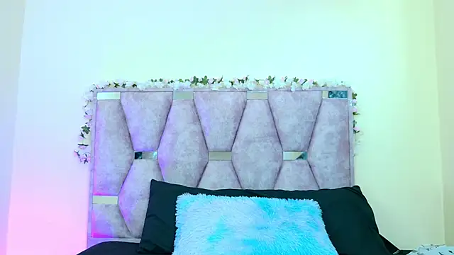 iris and damian online show from 03.22.26