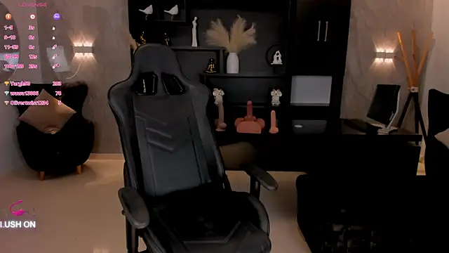 Snapshot of ChloeManson chatting on 03.18.25 ChloeManson online show from 03.18.25