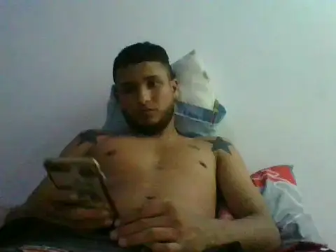 modeloxtz online show from 12.22.25