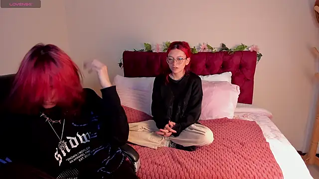 Snapshot of Eros_Nyx_ chatting on 05.20.26 Eros Nyx online show from 05.20.26