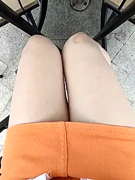 Baby-Linh online show from 04.22.26