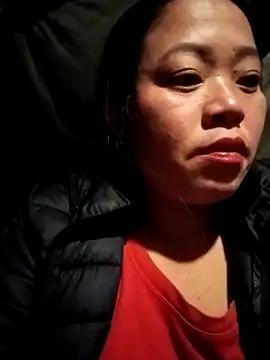 Snapshot of AlilaK2 chatting on 12.04.25 AlilaK2 online show from 12.04.25