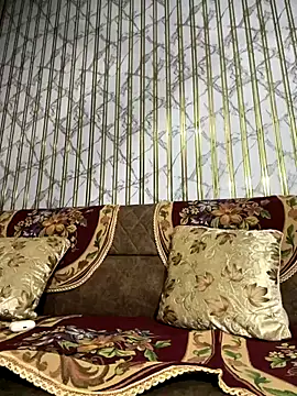 Snapshot of Shanky_HD chatting on 12.19.25 Shanky HD online show from 12.19.25