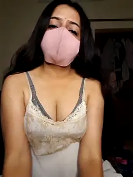 Priyasharma00 online show from 12.18.25