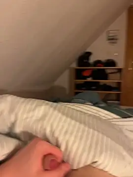 hannes256102 online show from 04.25.26