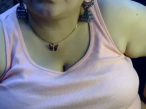 Snapshot of Soniya_Sha chatting on 07.08.26 Soniya Sha online show from 07.08.26