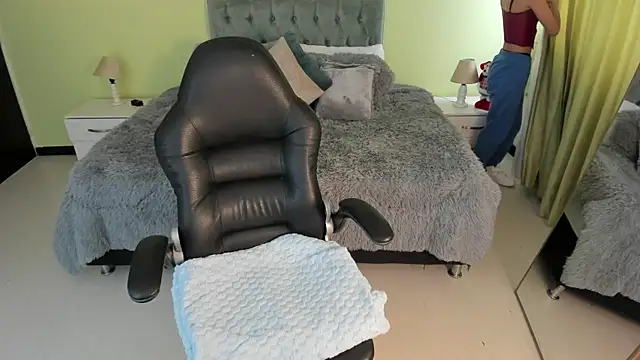 Snapshot of Celeste_Rous__ chatting on 12.16.25 Celeste Rous online show from 12.16.25