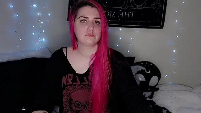 Snapshot of MaryMary_ chatting on 02.13.26 MaryMary online show from 02.13.26