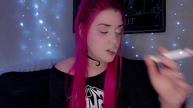 Snapshot of MaryMary_ chatting on 03.22.26 MaryMary online show from 03.22.26