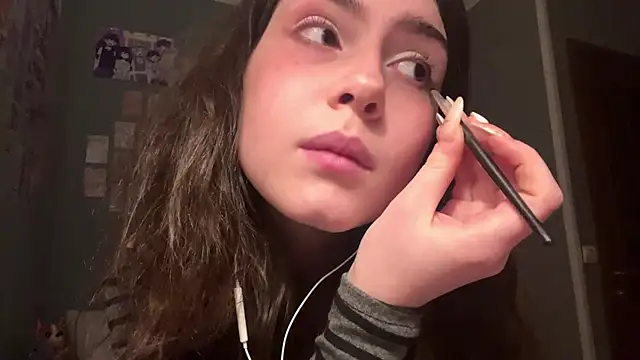 Snapshot of UnaskedGod chatting on 12.14.25 UnaskedGod online show from 12.14.25