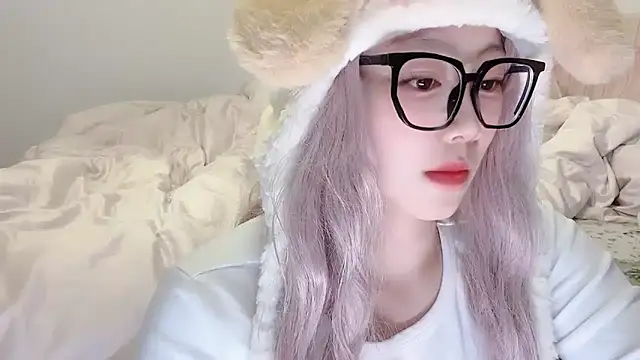 Snapshot of fayebabe chatting on 12.14.25 fayebabe online show from 12.14.25