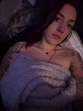 A LEE 88 online show from 12.05.25