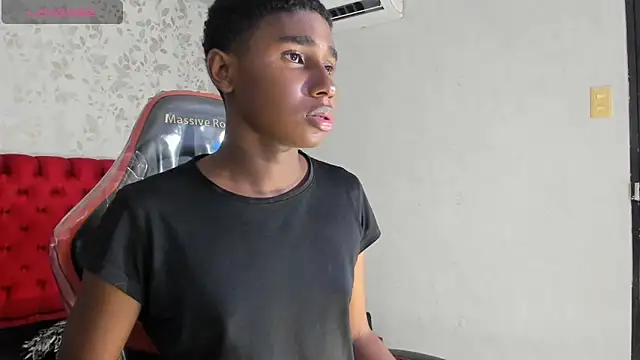 Snapshot of teylor_lovee chatting on 01.16.26 teylor lovee online show from 01.16.26