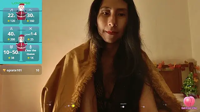 Snapshot of MoonLipsON- chatting on 12.17.25 MoonLipsON- online show from 12.17.25