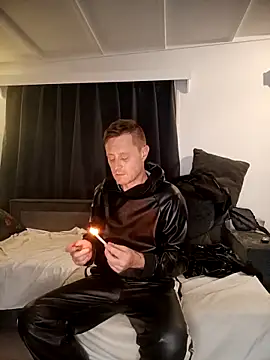 Snapshot of jefflatex45 chatting on 05.10.26 jefflatex45 online show from 05.10.26