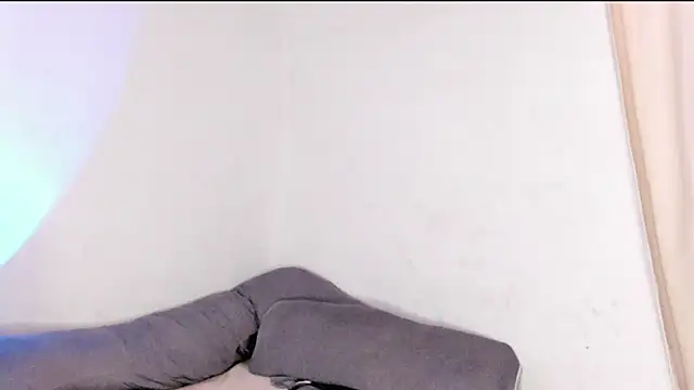 Snapshot of Nyxaraaa chatting on 12.14.25 Nyxaraaa online show from 12.14.25