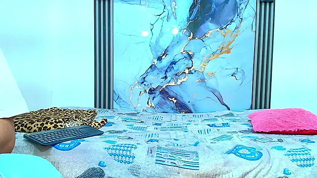 Valentina and sneider  online show from 01.13.26