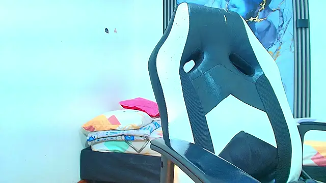 Valentina and sneider  online show from 01.31.26