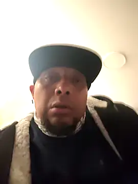 Snapshot of moneytalk516 chatting on 01.13.26 moneytalk516 online show from 01.13.26