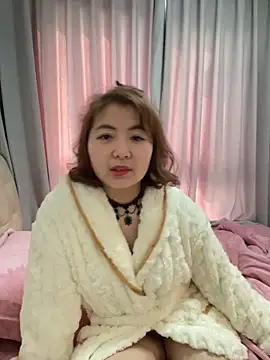 Snapshot of bibi347127 chatting on 12.18.25 bibi347127 online show from 12.18.25