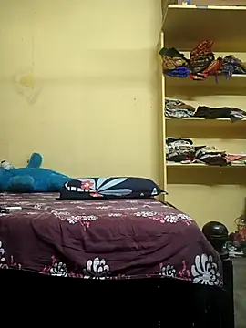 Snapshot of Preeti345 chatting on 12.16.25 Preeti345 online show from 12.16.25