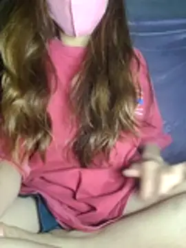 Snapshot of polly_chan chatting on 12.14.25 polly chan online show from 12.14.25