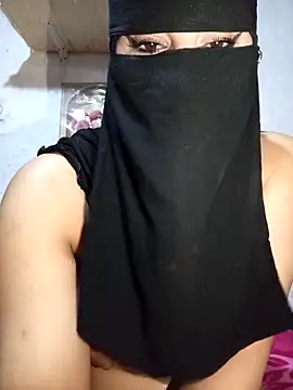 Snapshot of -Batta- chatting on 04.21.26 -Batta- online show from 04.21.26