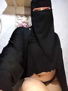 Snapshot of -Batta- chatting on 04.24.26 -Batta- online show from 04.24.26