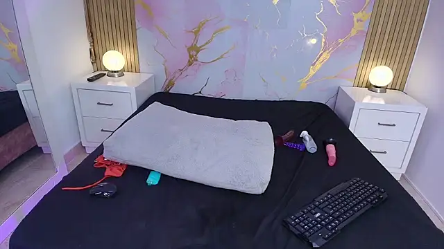 AprillRoss online show from 03.14.26