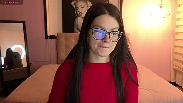 Sara valderrama  online show from 04.07.26