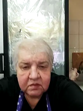 HapinessLovee online show from 12.18.25