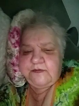 HapinessLovee online show from 12.21.25