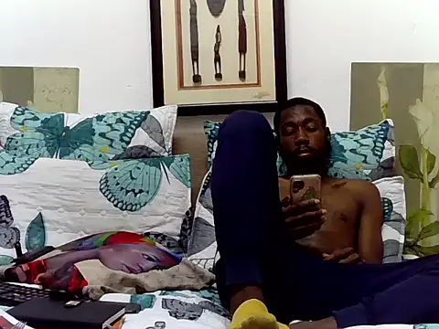 BloodmoonAlpha 1 online show from 12.04.25