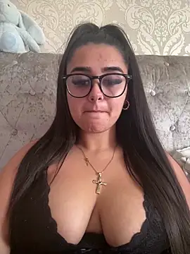 Wild Busty Niyah XX online show from 05.05.26