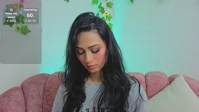 Madison Cortes online show from 12.15.25