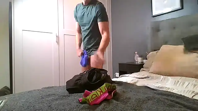 Snapshot of jack-the-dad chatting on 12.04.25 jack-the-dad online show from 12.04.25