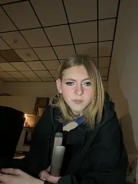 Milly-Kiss online show from 01.07.26