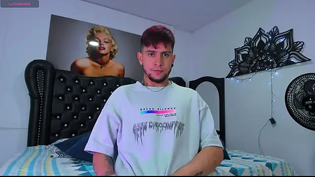 vaalentiino online show from 12.22.25