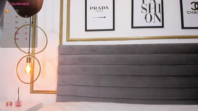 Ririblonde1 online show from 12.15.25