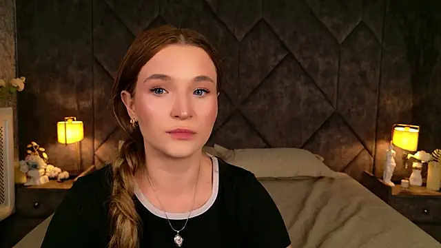 Lina Sinerz online show from 06.19.26