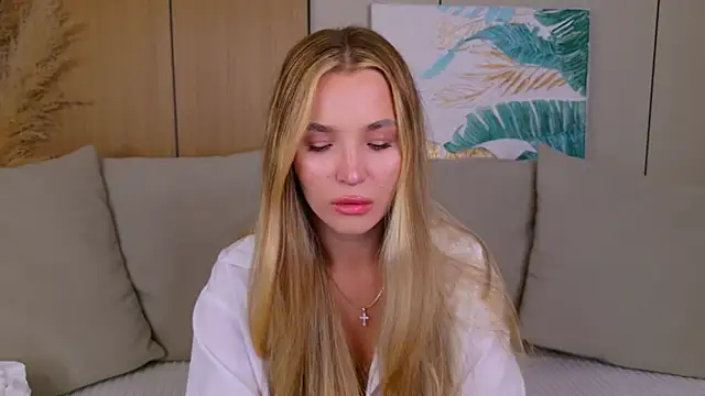 Lina Sinerz online show from 07.07.26