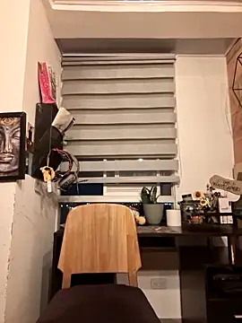 Magenta Moon online show from 02.09.26