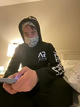 phantom898983 online show from 04.28.26