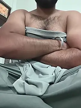 Snapshot of cyanidecuriosity chatting on 03.04.26 cyanidecuriosity online show from 03.04.26