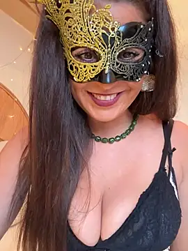 Snapshot of Deborahoff chatting on 05.16.26 Deborahoff online show from 05.16.26