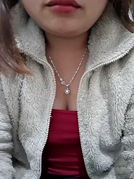 Snapshot of su-kem2 chatting on 12.16.25 su-kem2 online show from 12.16.25