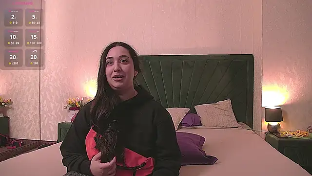 Snapshot of KendallVelvet chatting on 12.17.25 KendallVelvet online show from 12.17.25