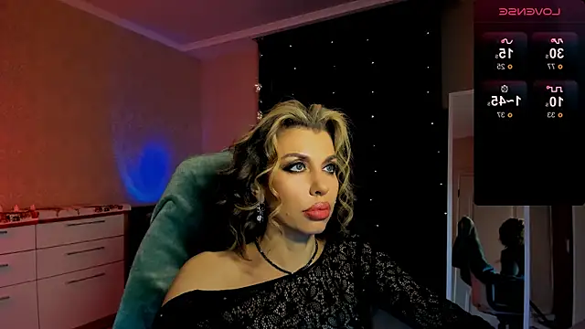 Snapshot of era_prime chatting on 12.18.25 era prime online show from 12.18.25