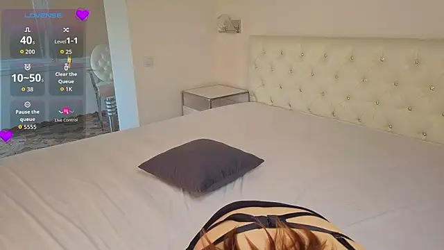 EvaaAnderson online show from 03.15.26