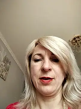 Snapshot of AhlyssaLove1155 chatting on 06.20.26 AhlyssaLove1155 online show from 06.20.26